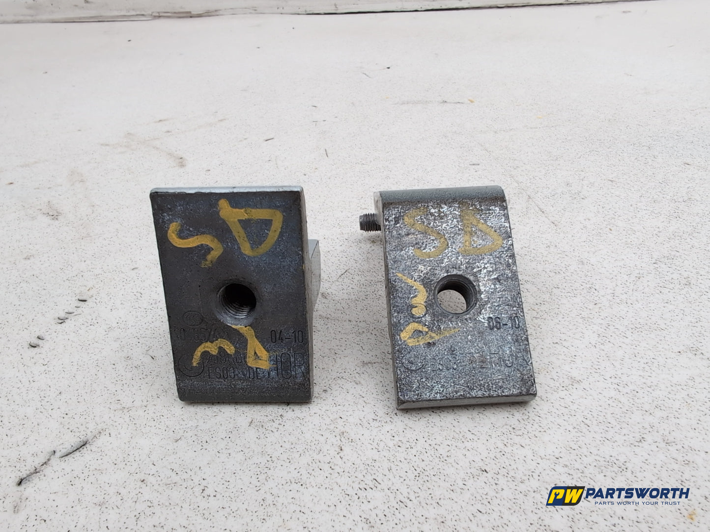Door Back Hinge 4