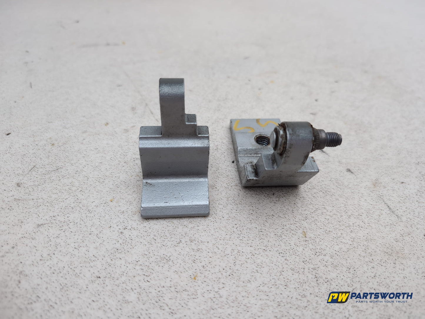 Door Back Hinge 4