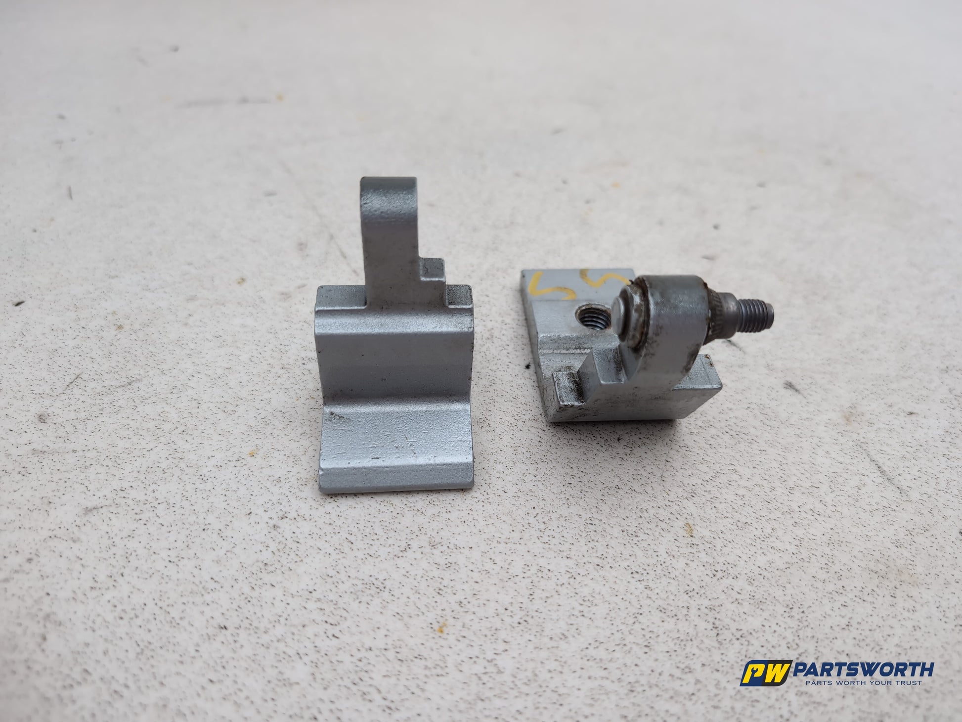 Door Back Hinge 4
