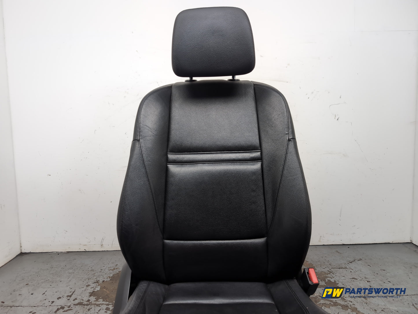 Seat Front RH 4