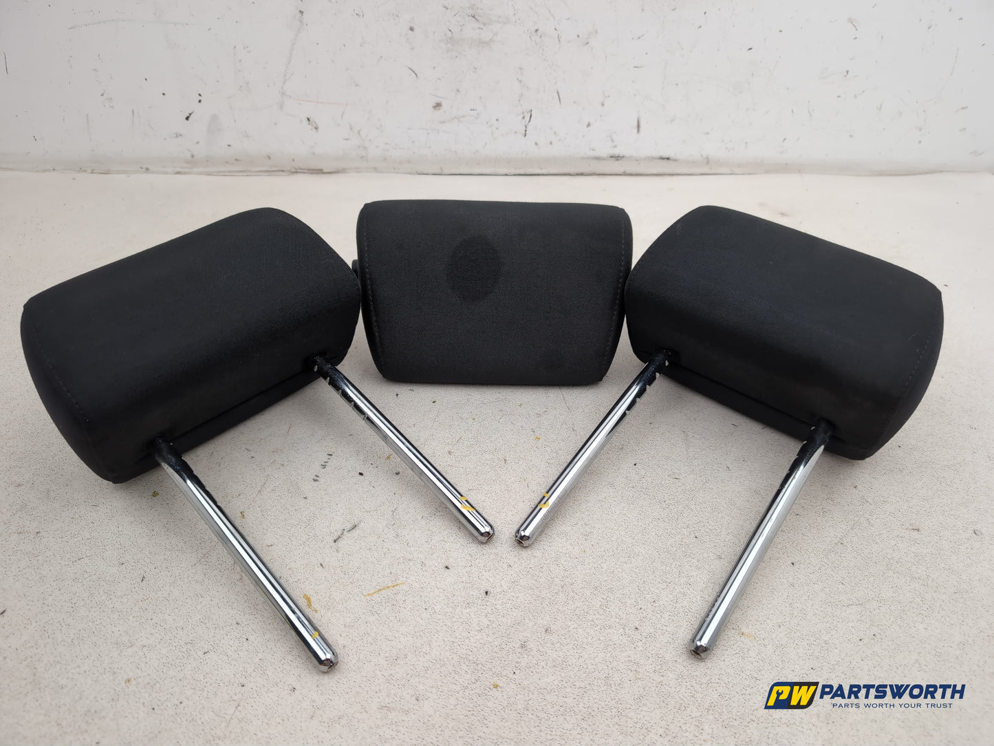 Rear Headrest 4