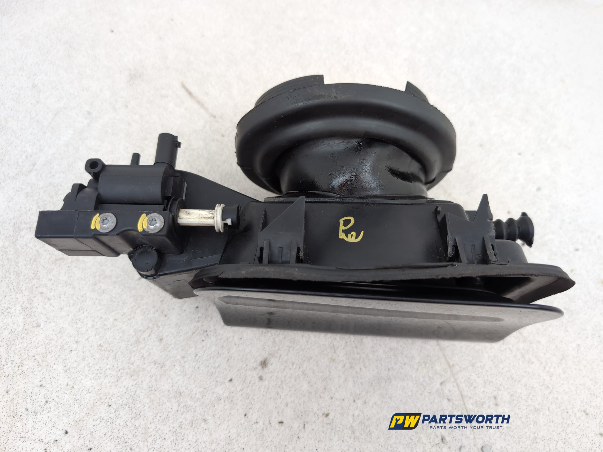 Fuel Filler Flap 4