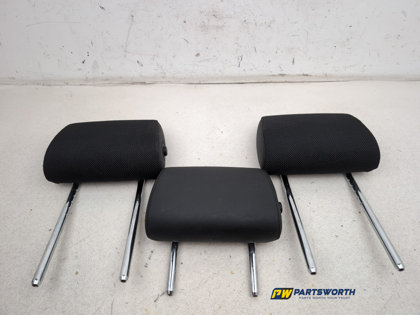 Rear Headrest 4