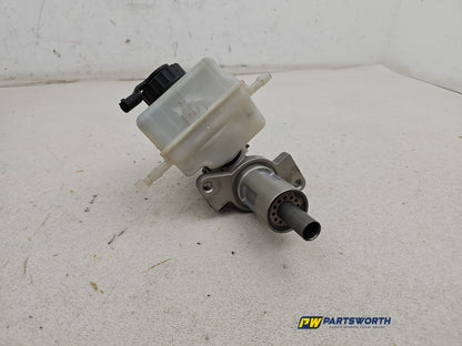 Brake Master Cylinder Assembly 4
