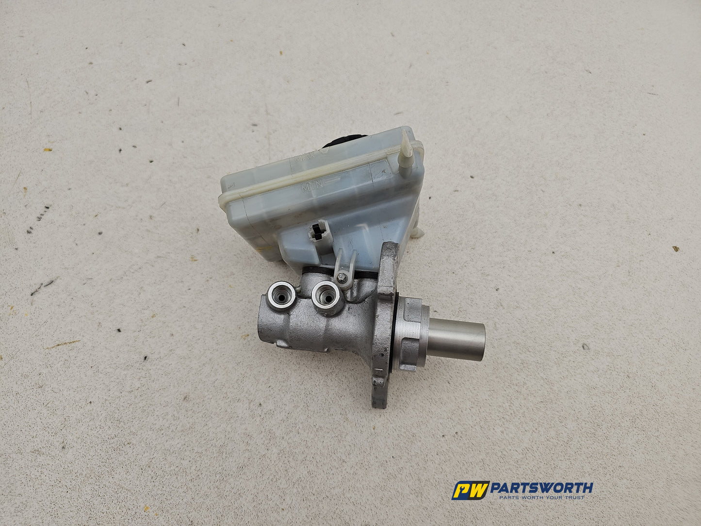Brake Master Cylinder Assembly 4