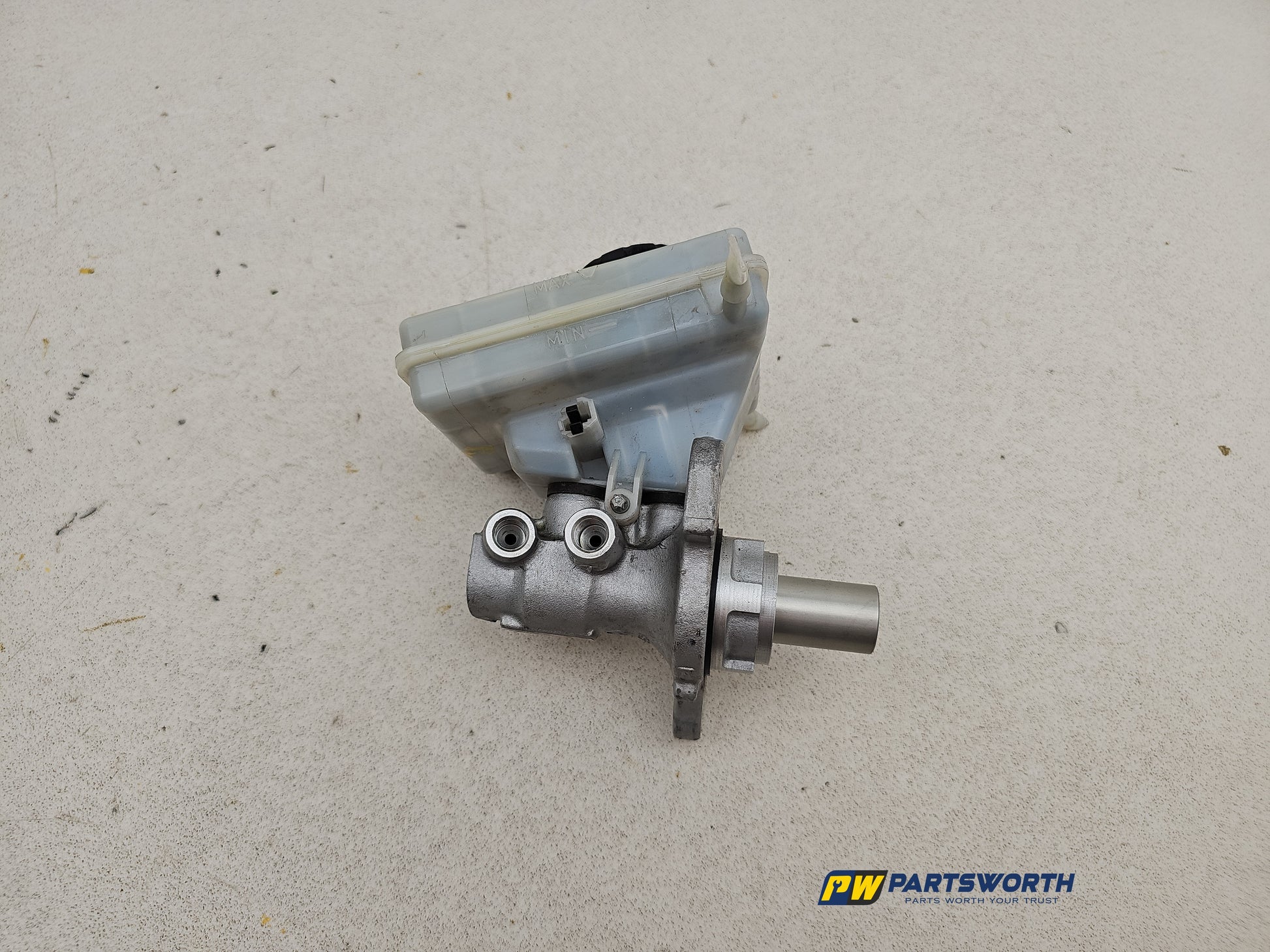 Brake Master Cylinder Assembly 4