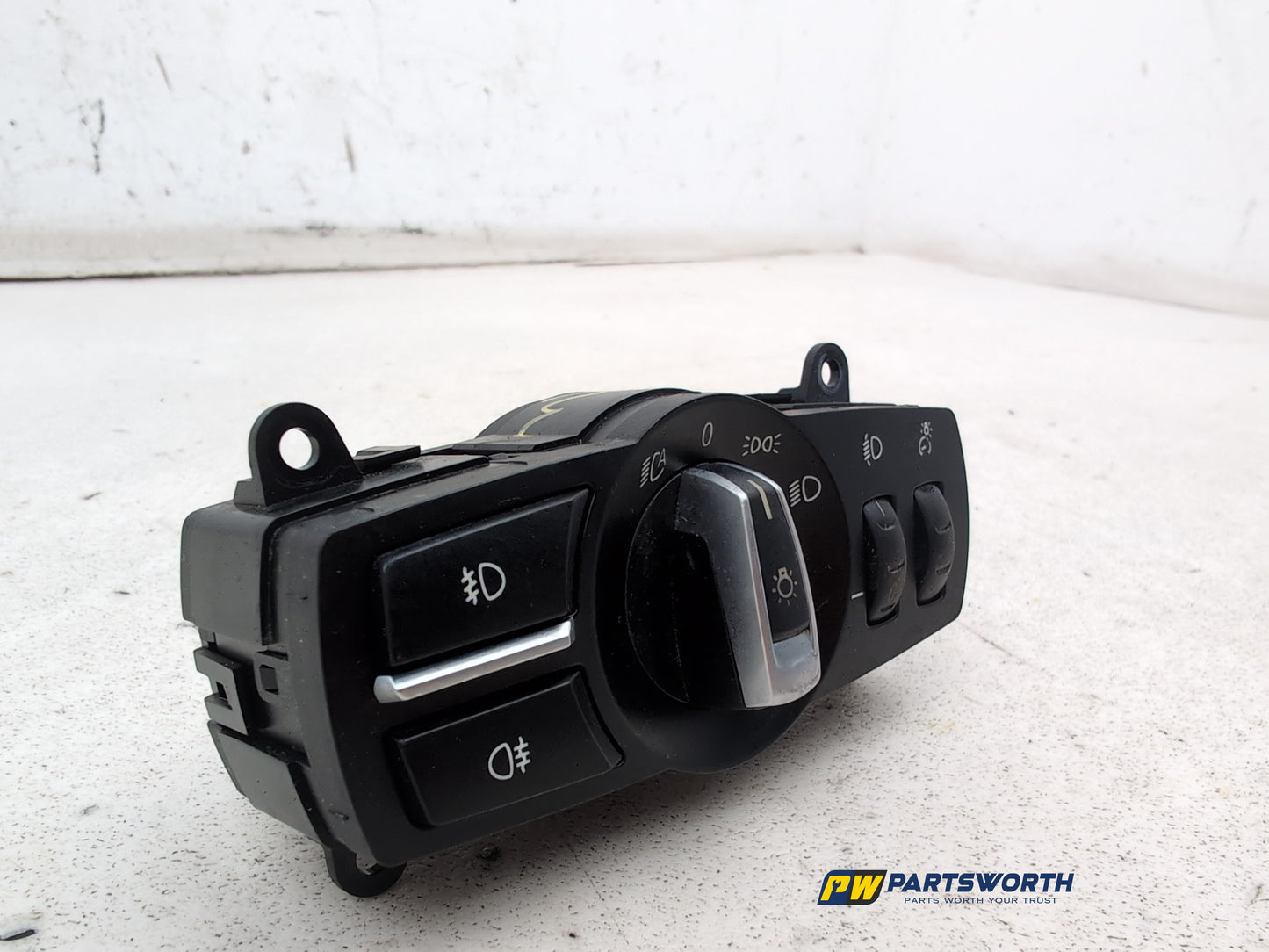Switch Headlamp 4