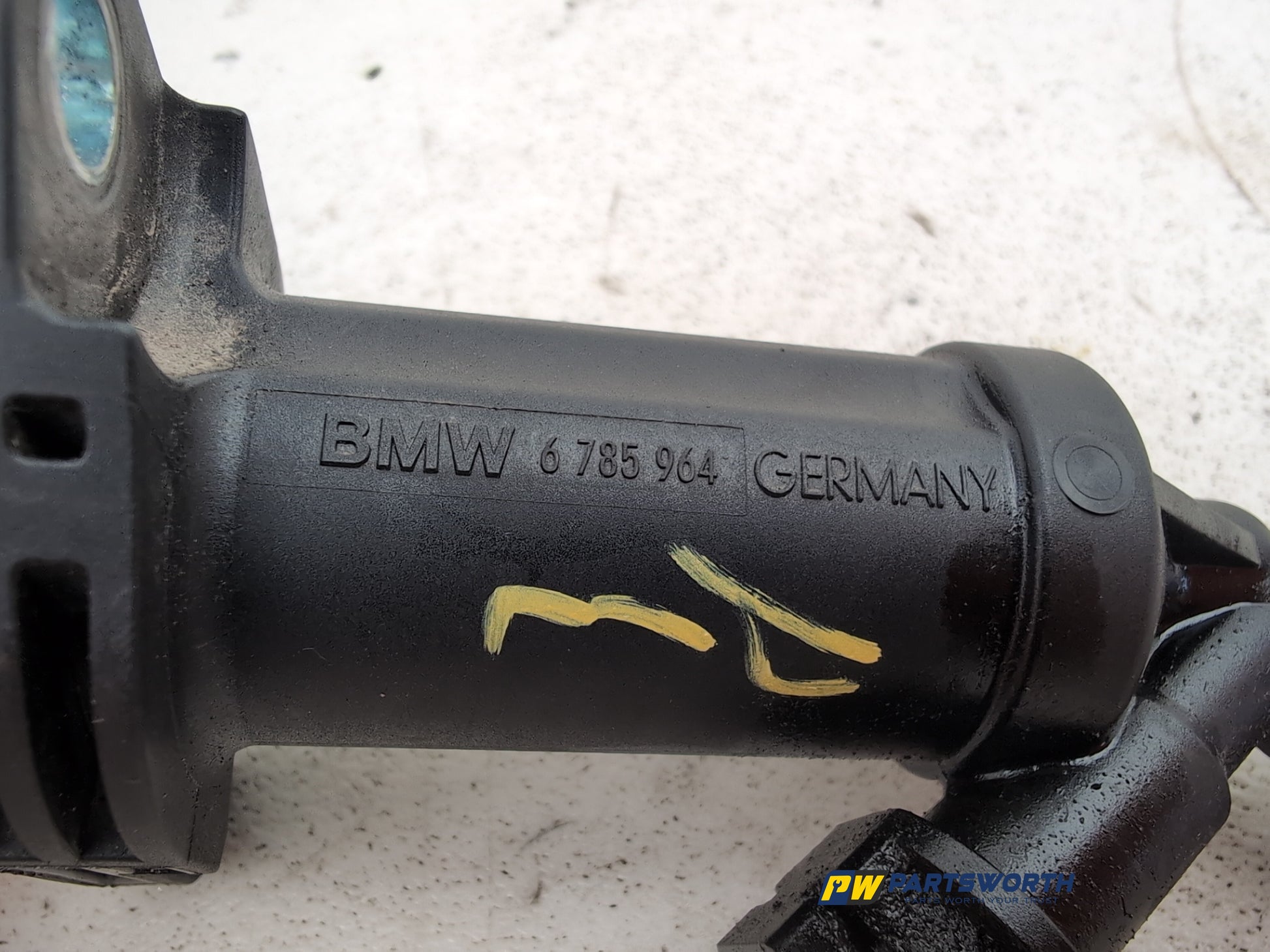 Clutch Slave Cylinder and Pipe  4
