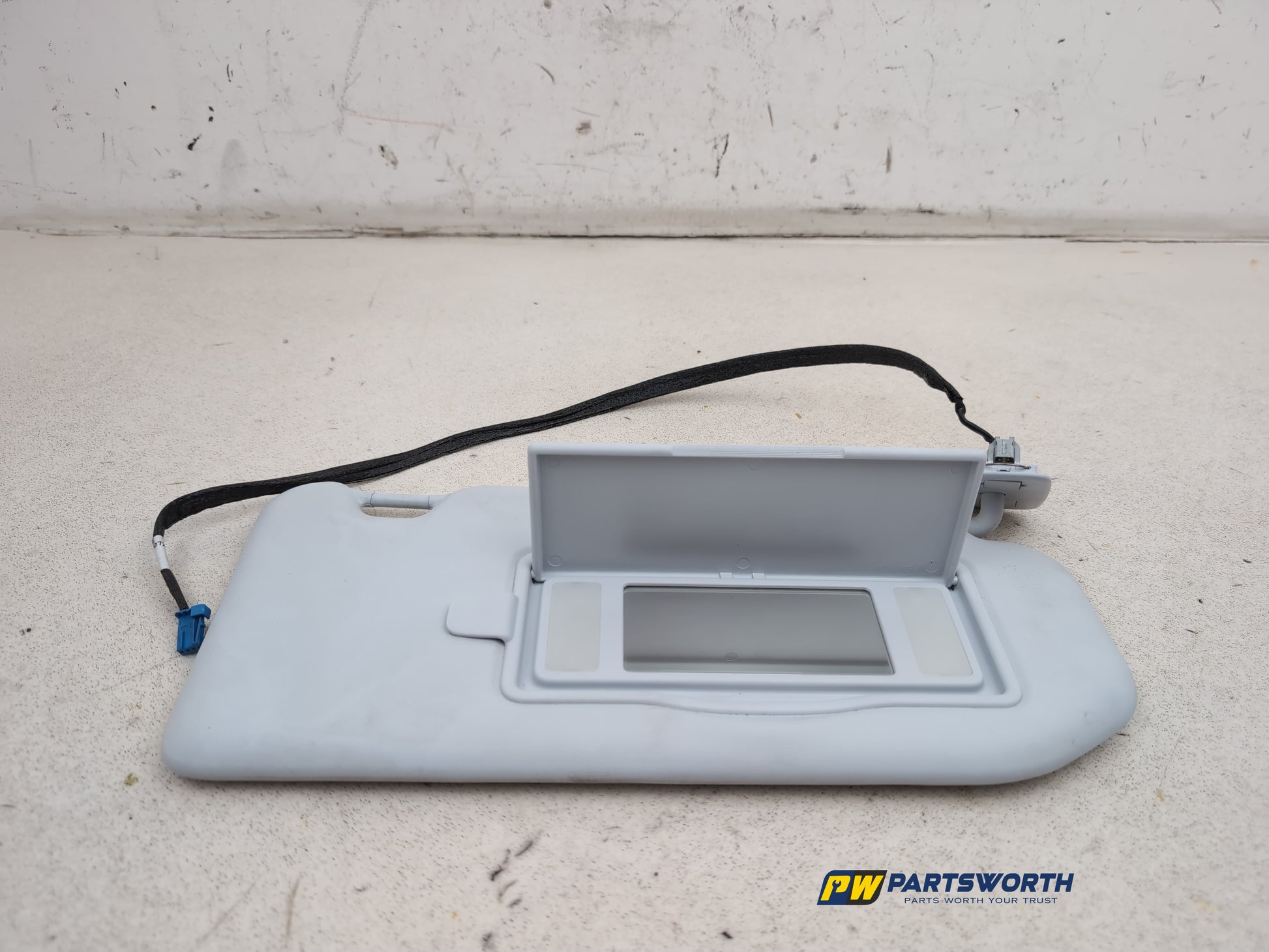 Sun Visor RH 4