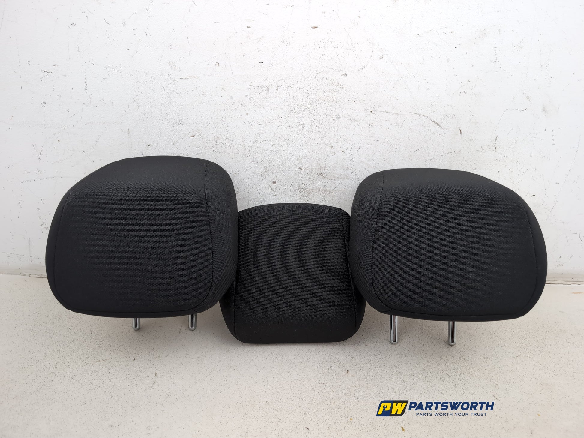 Rear Headrest 4