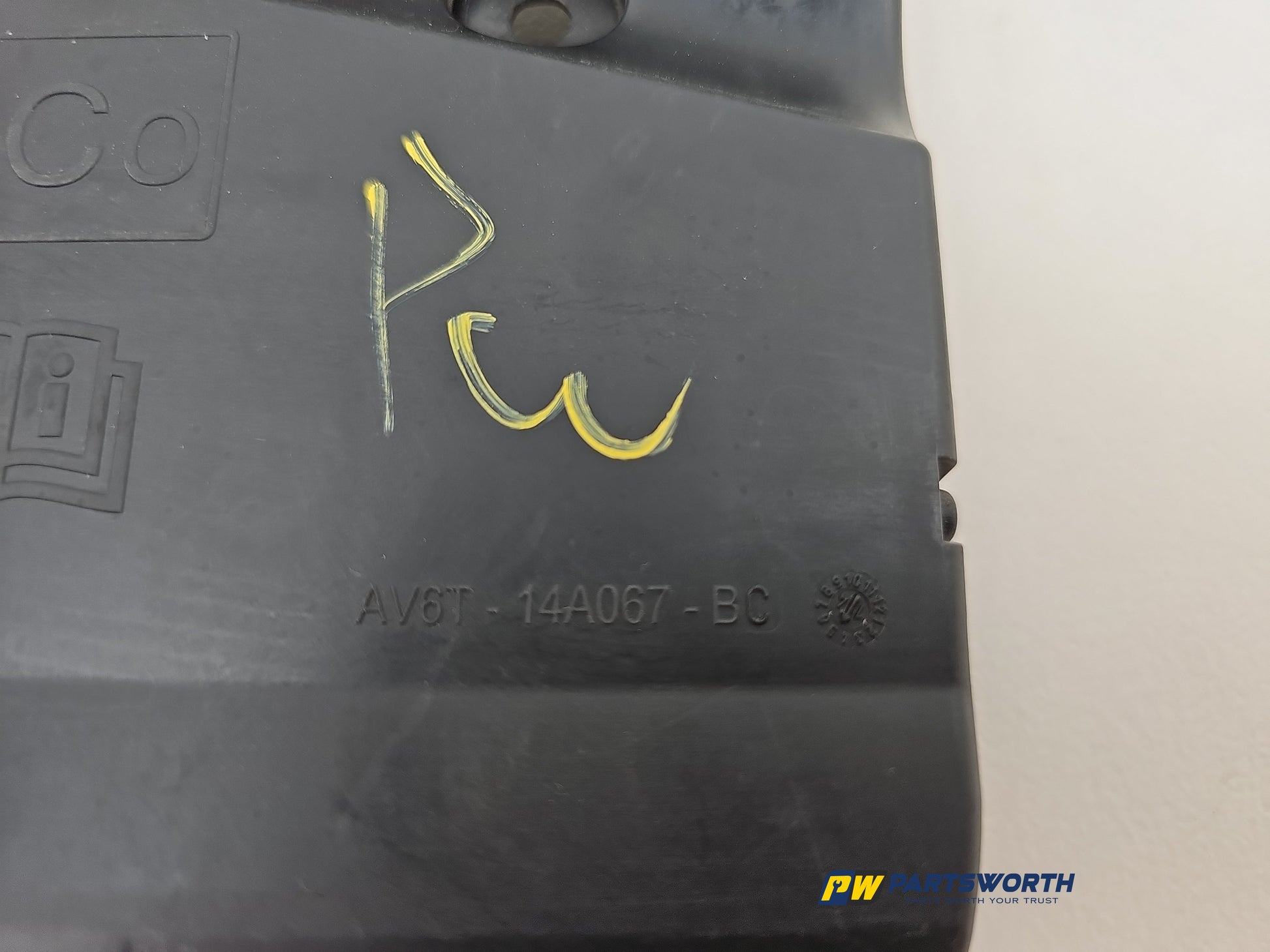Fuse and Relay Box 1 4