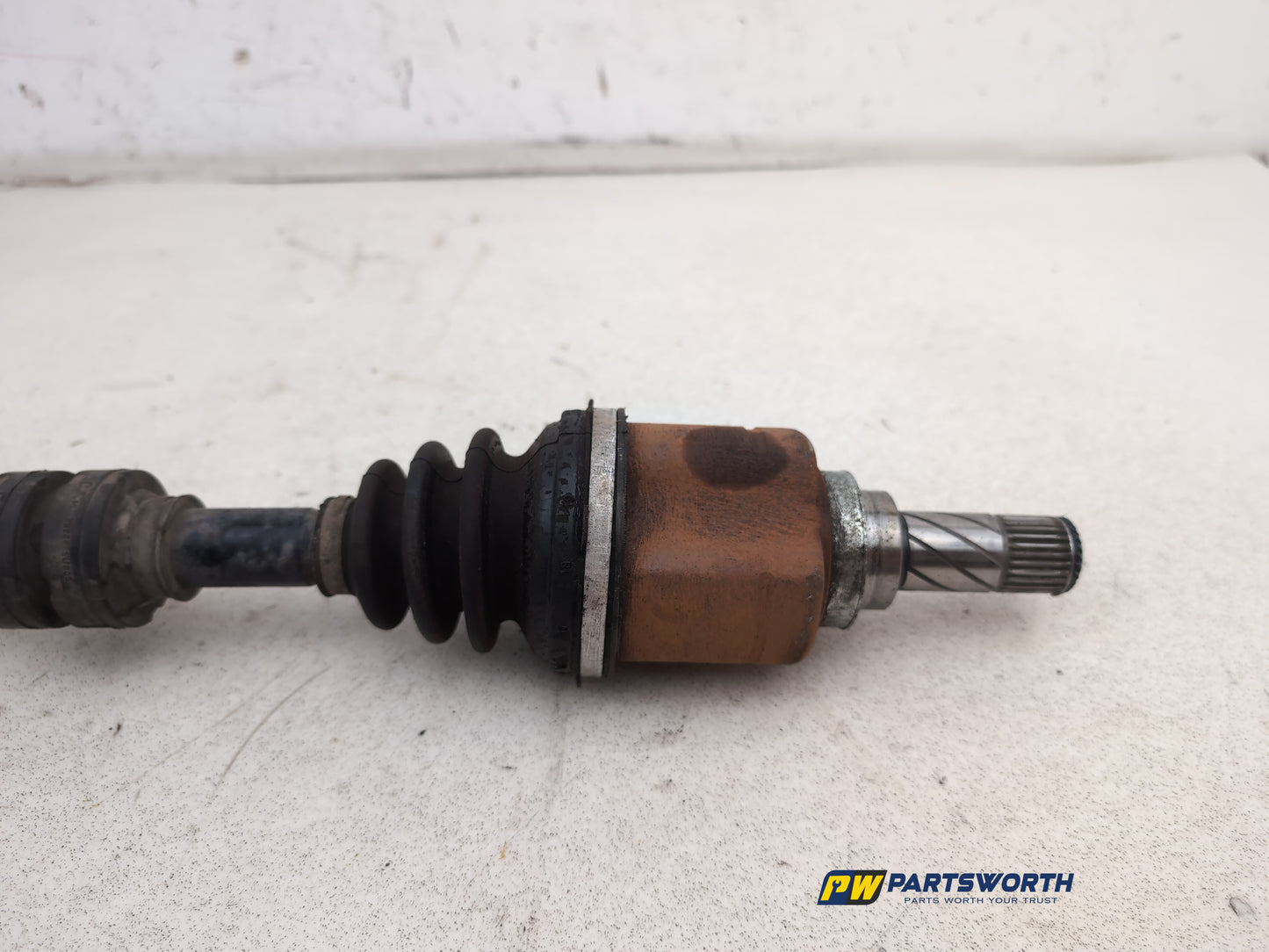 Driveshaft Front LH 4