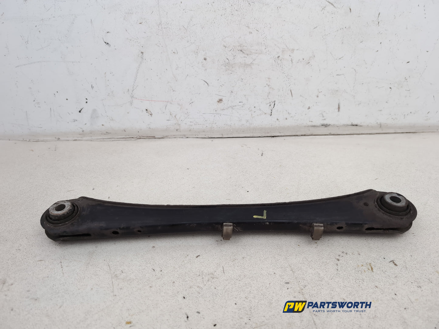 Suspension Arm Rear Wishbone LH 4