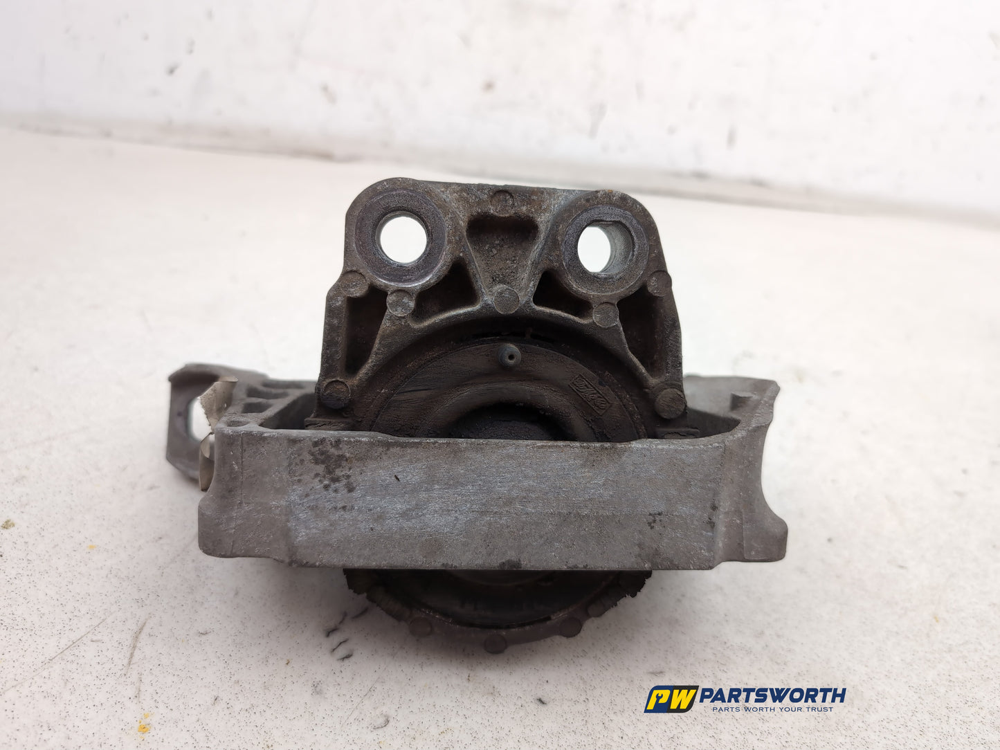 Engine Mounting Bracket 4