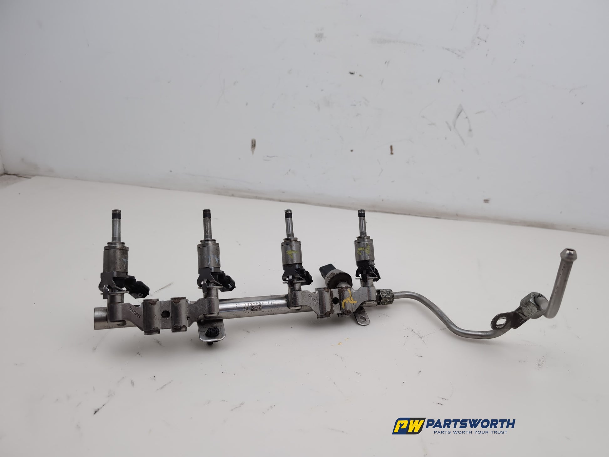 Fuel Rail 4