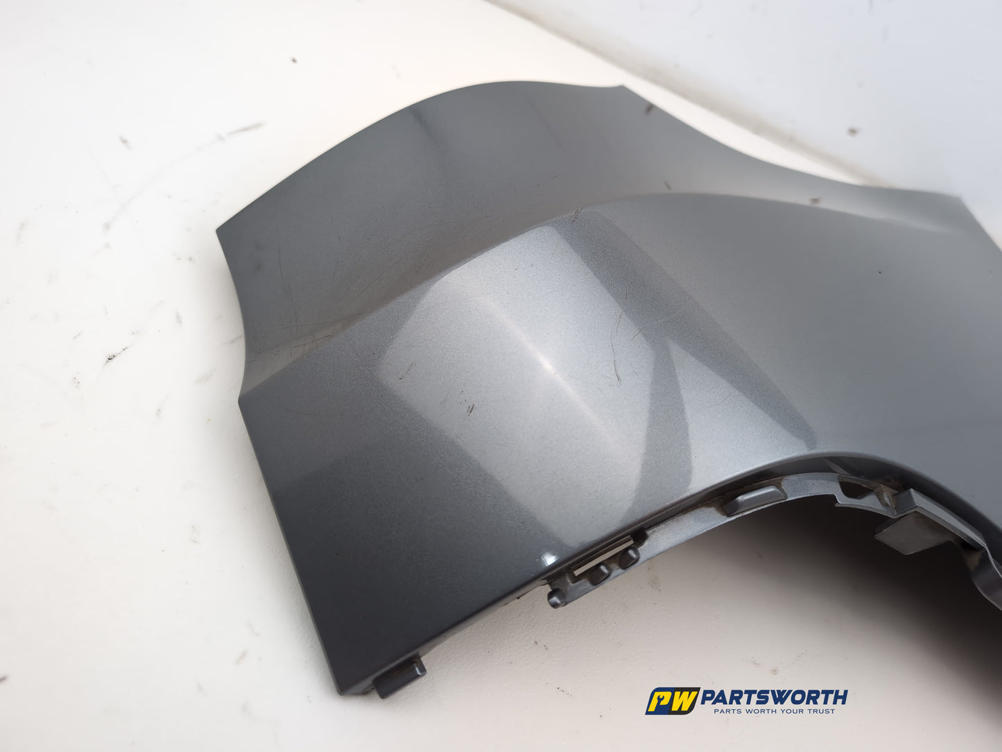 Moulding Quarter Panel RH 4