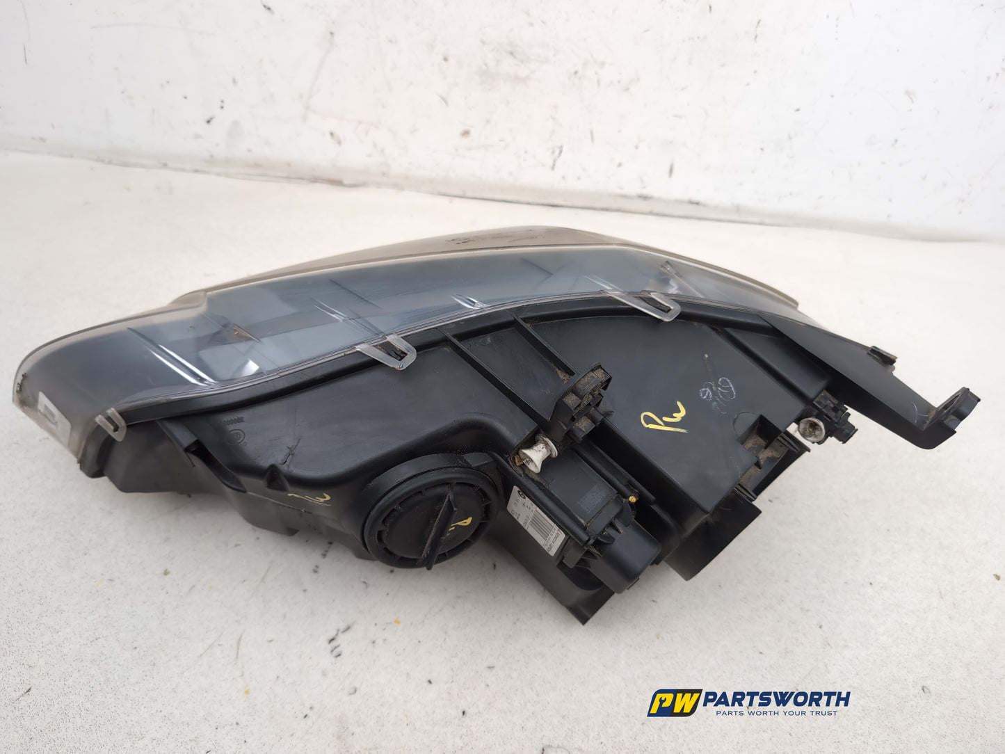 Headlamp RH 4