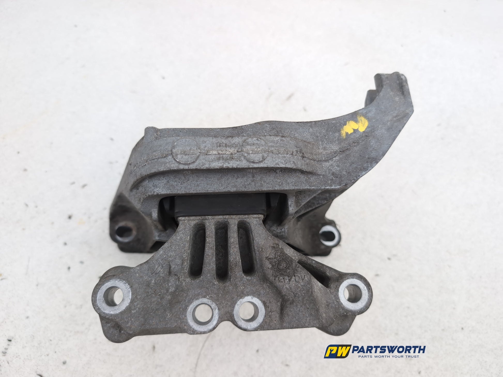 Engine Mounting RH 4