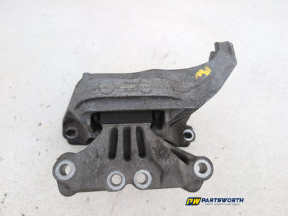 Engine Mounting RH 4