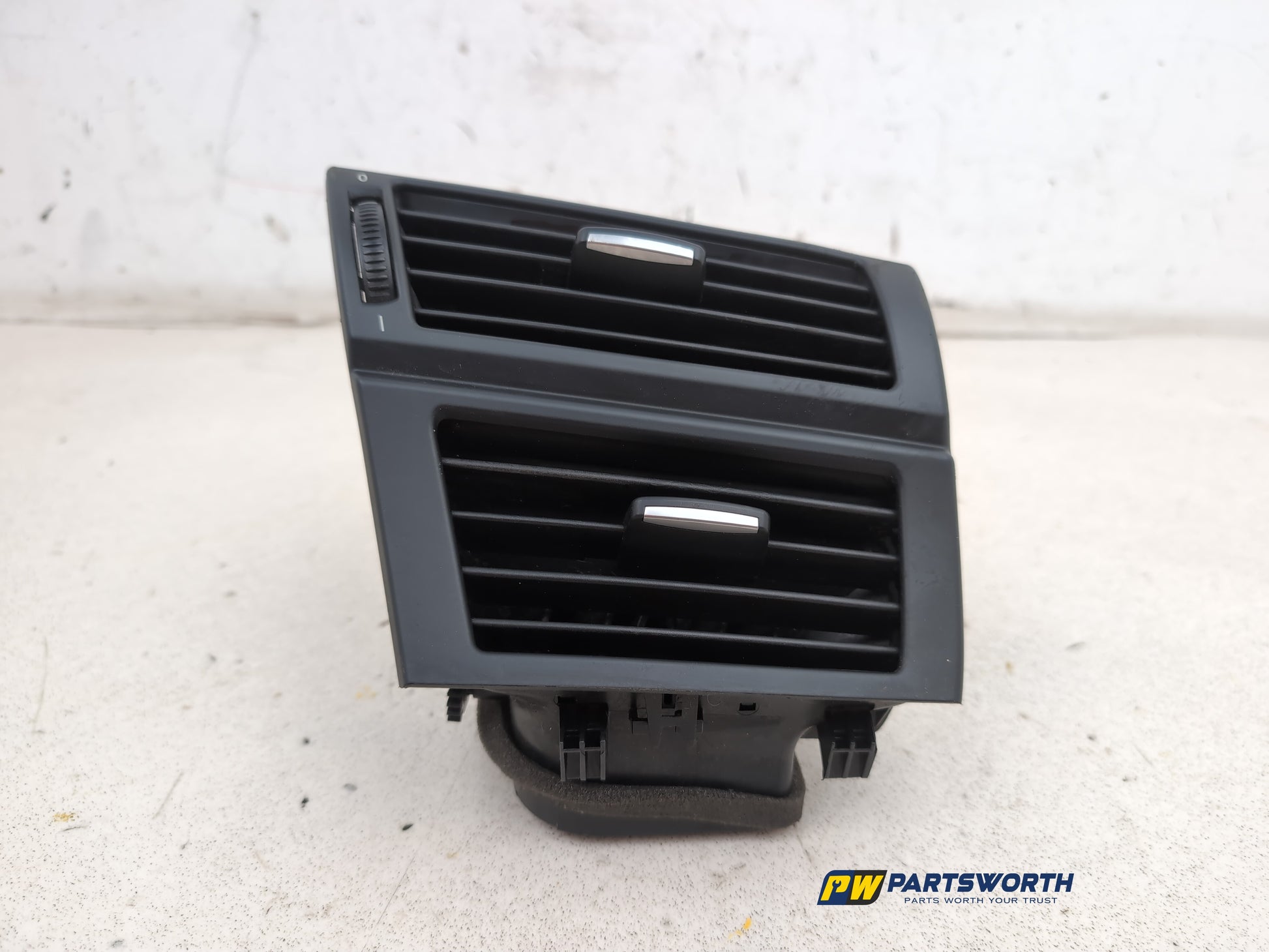 Dashboard Trim With Air Vent  4
