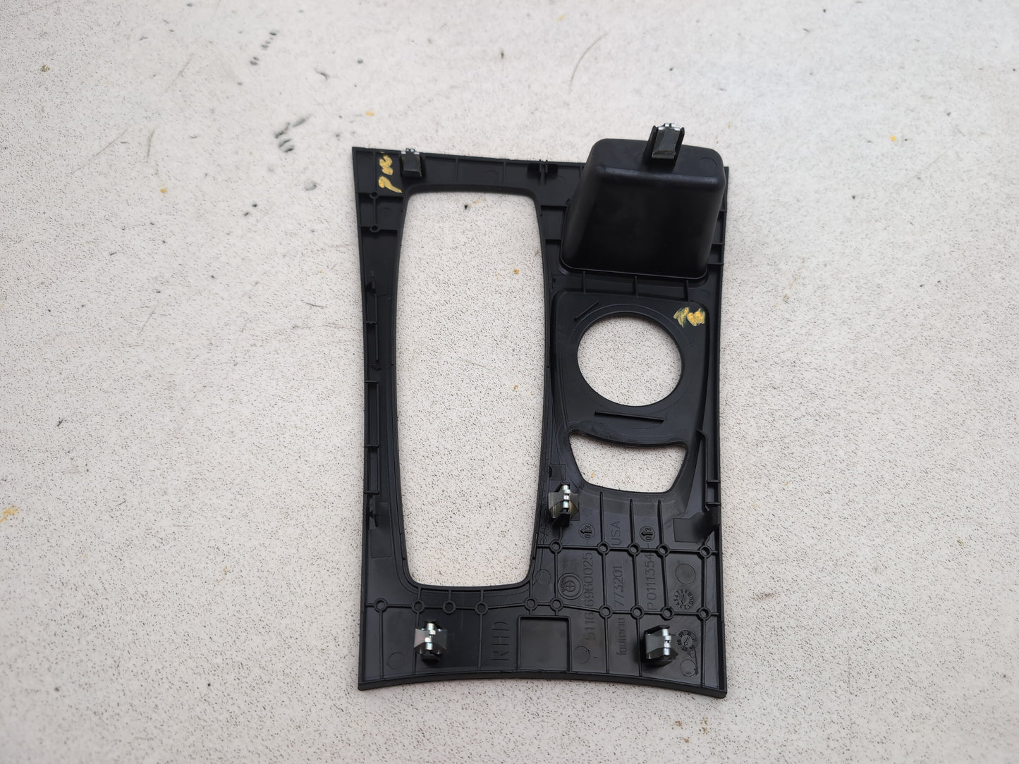 Centre Console Trim  4