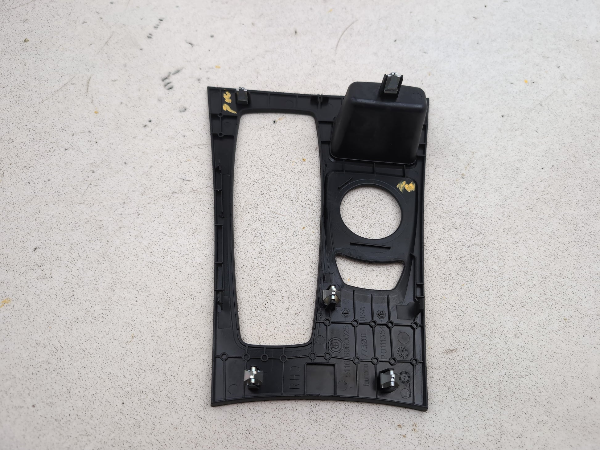 Centre Console Trim  4
