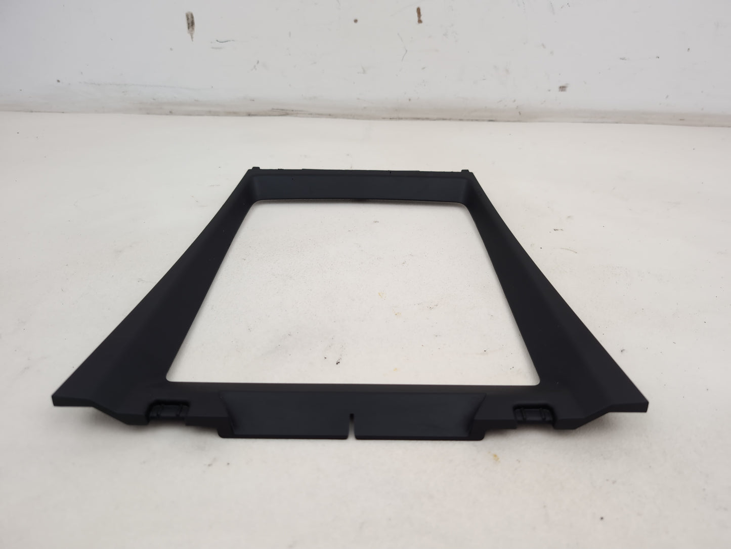 Centre Console Trim  4