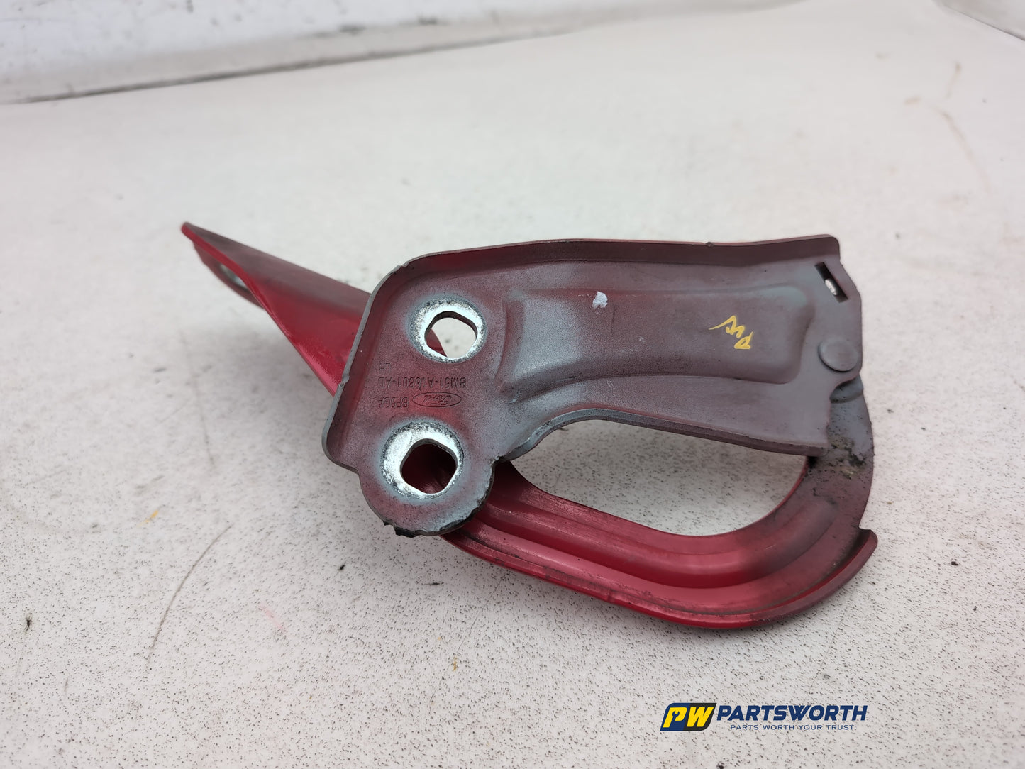 Bonnet Hinges 4