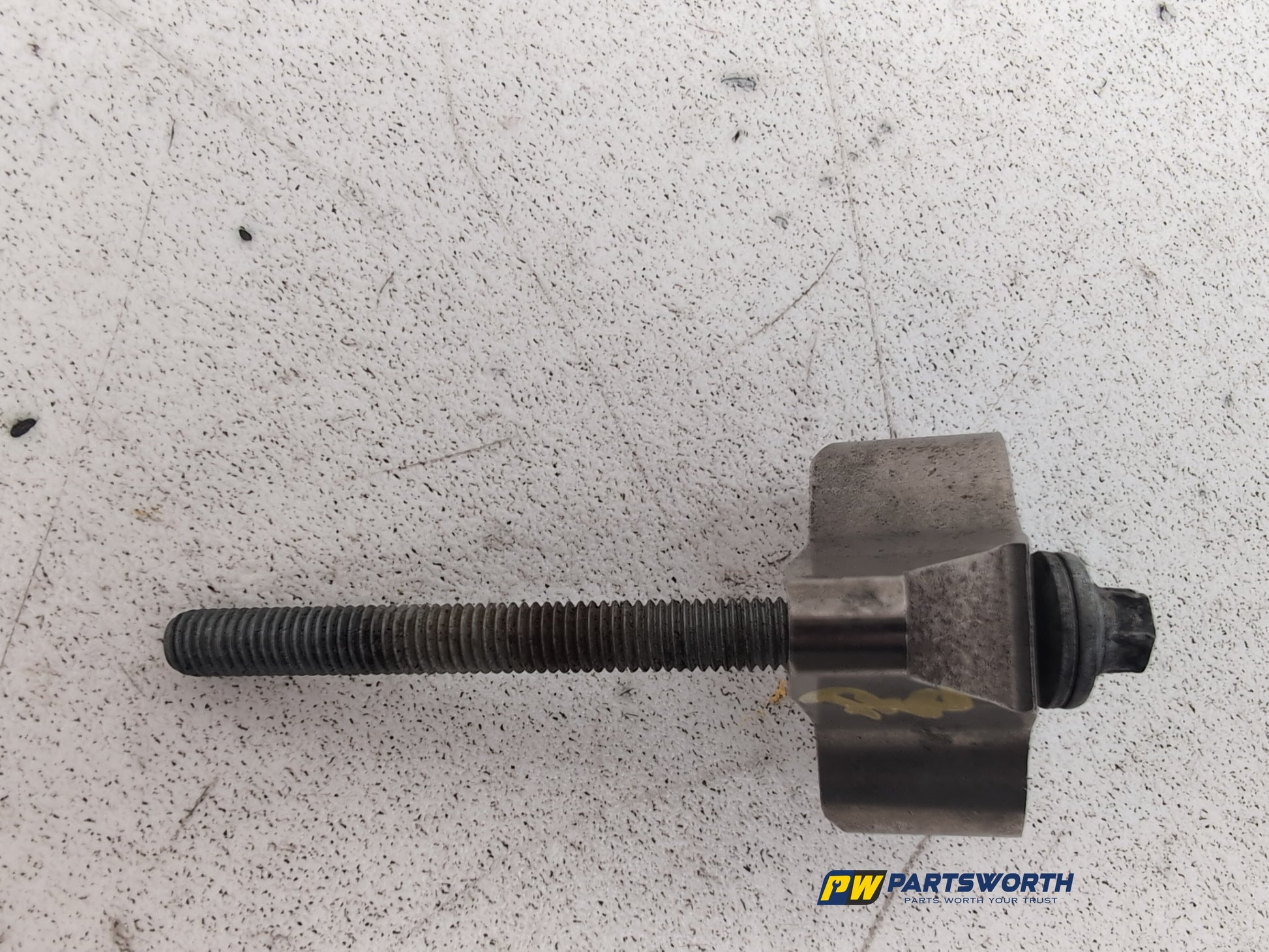 FUEL INJECTOR COVER ENGINE TRIM 4
