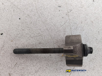 FUEL INJECTOR COVER ENGINE TRIM 4