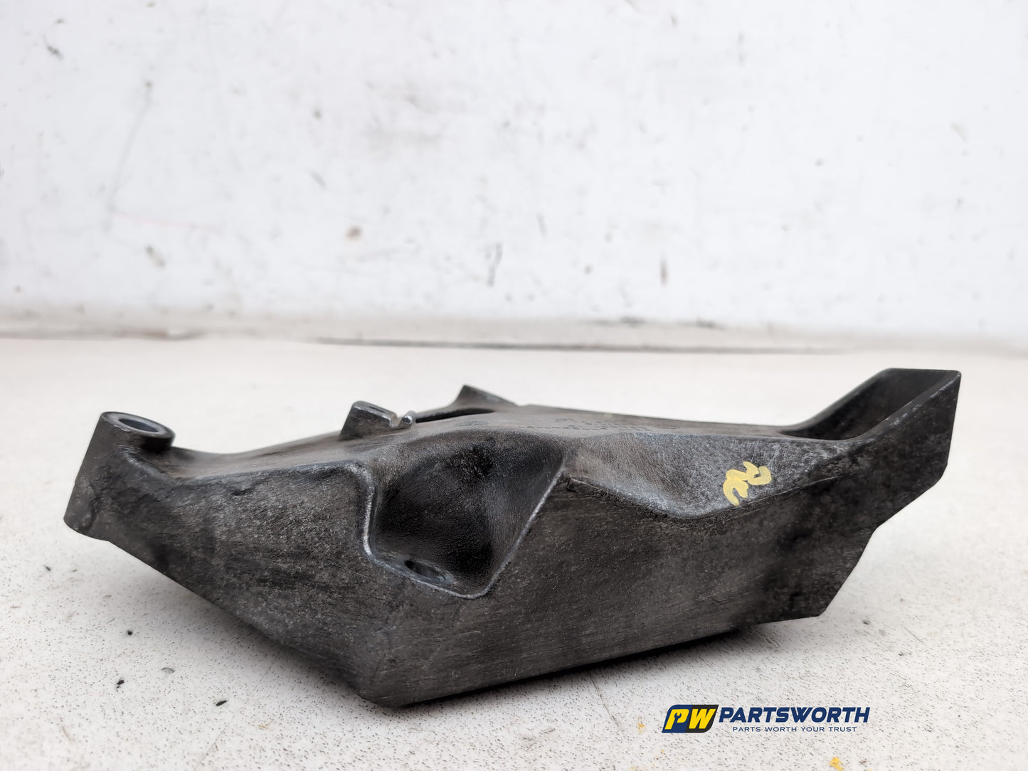 Engine Mounting Bracket 4