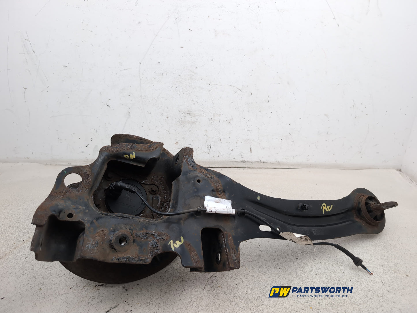 Wheel Hub Rear LH 4