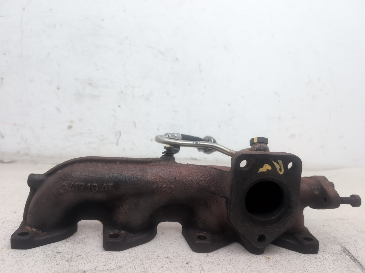 Exhaust Manifold 4