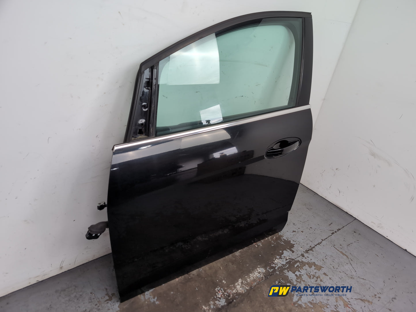 Door Front LH 4