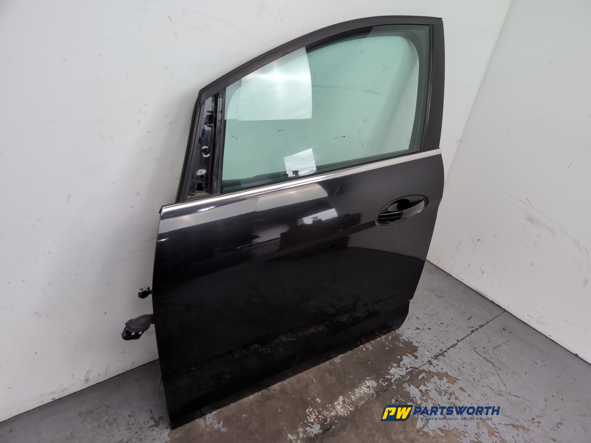 Door Front LH 4