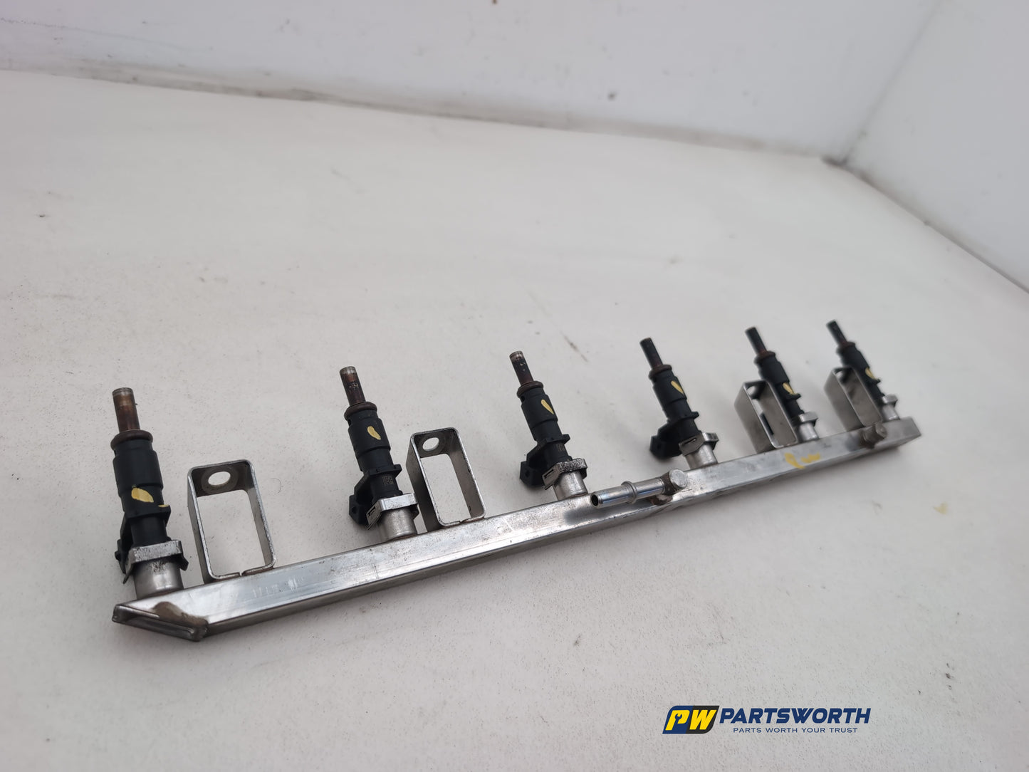 Fuel Rail 4