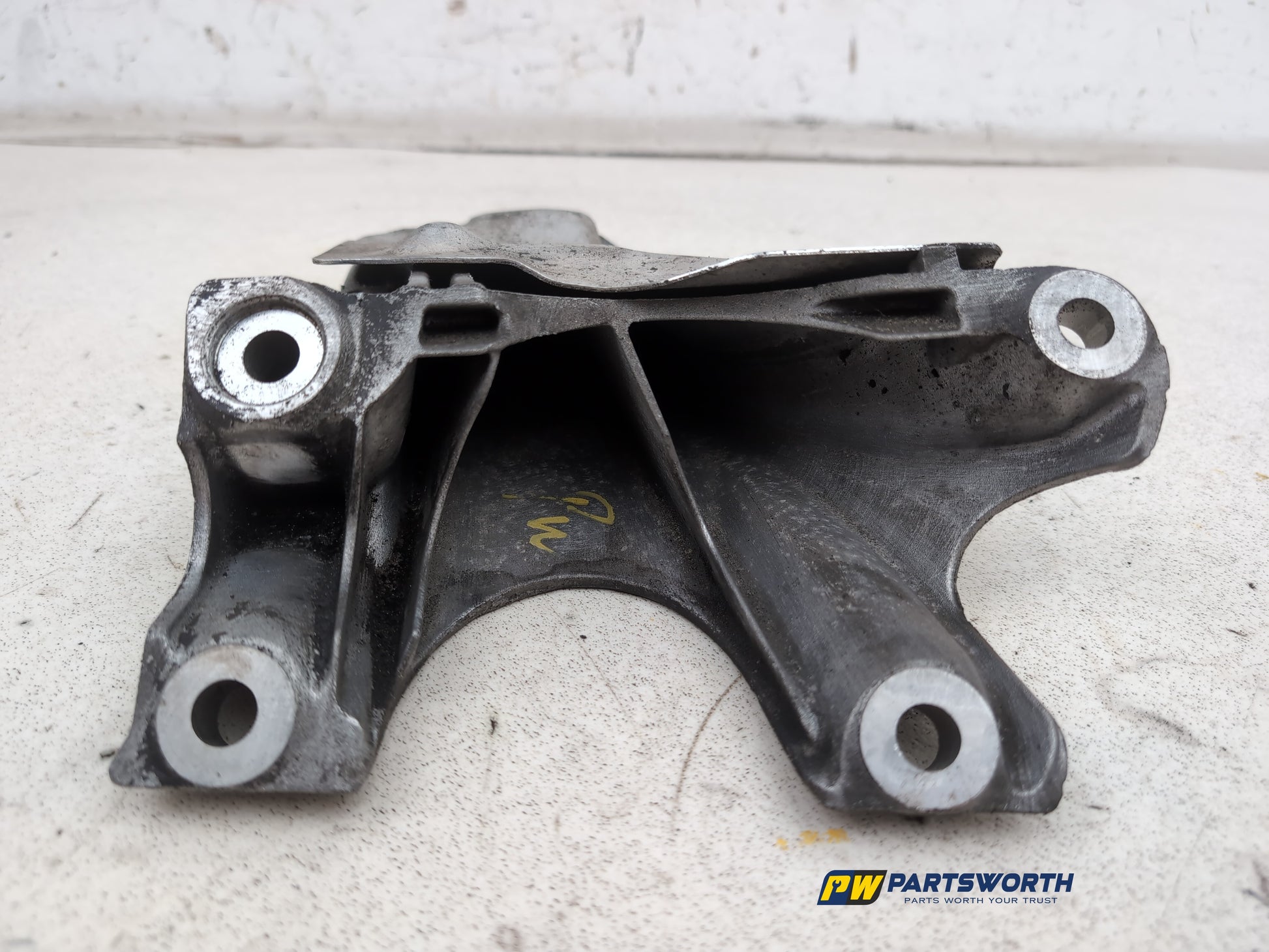 Engine Mounting RH 4