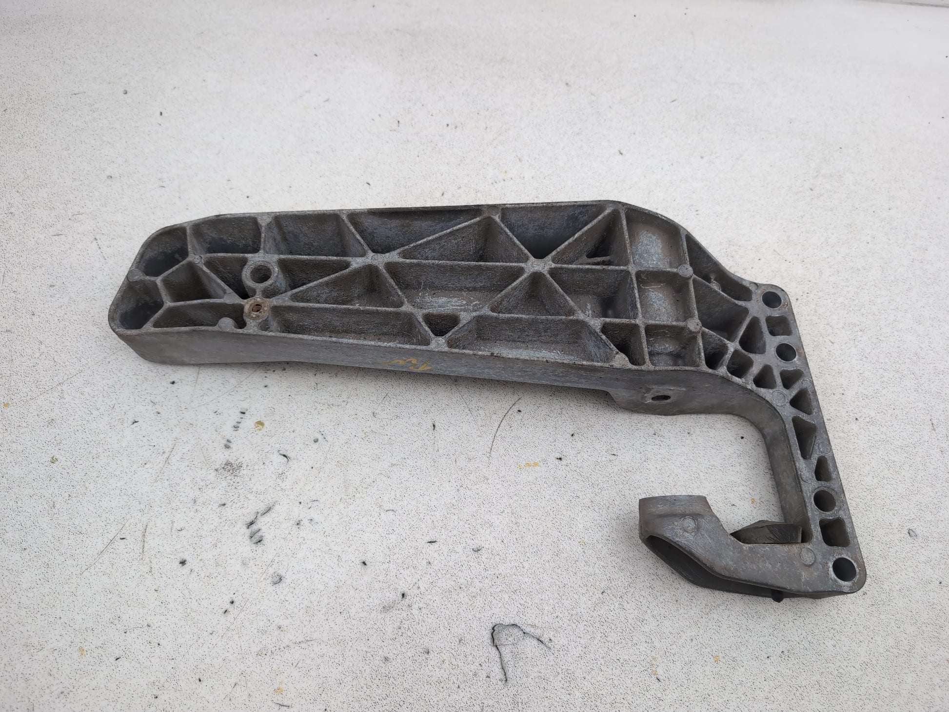 Transmission Mounting Bracket 4