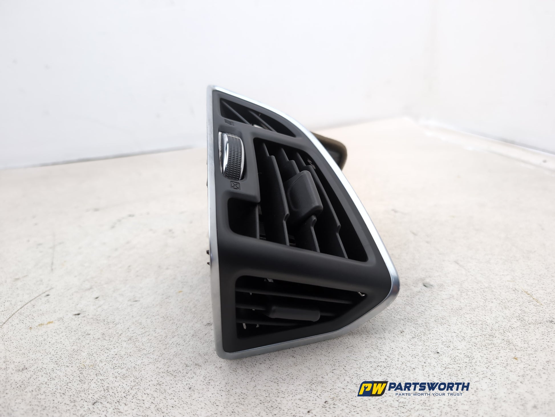 Dashboard Trim With Air Vent  4