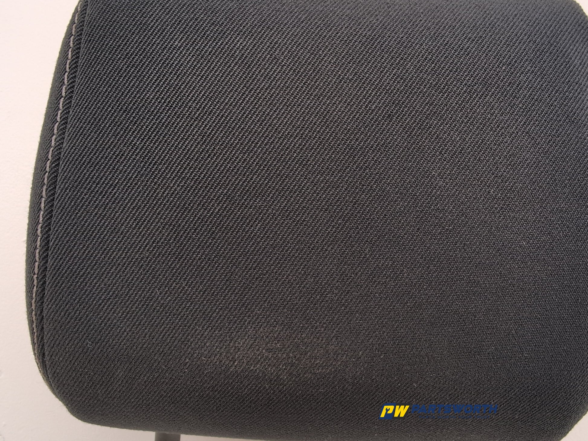 Headrest Front RH 4