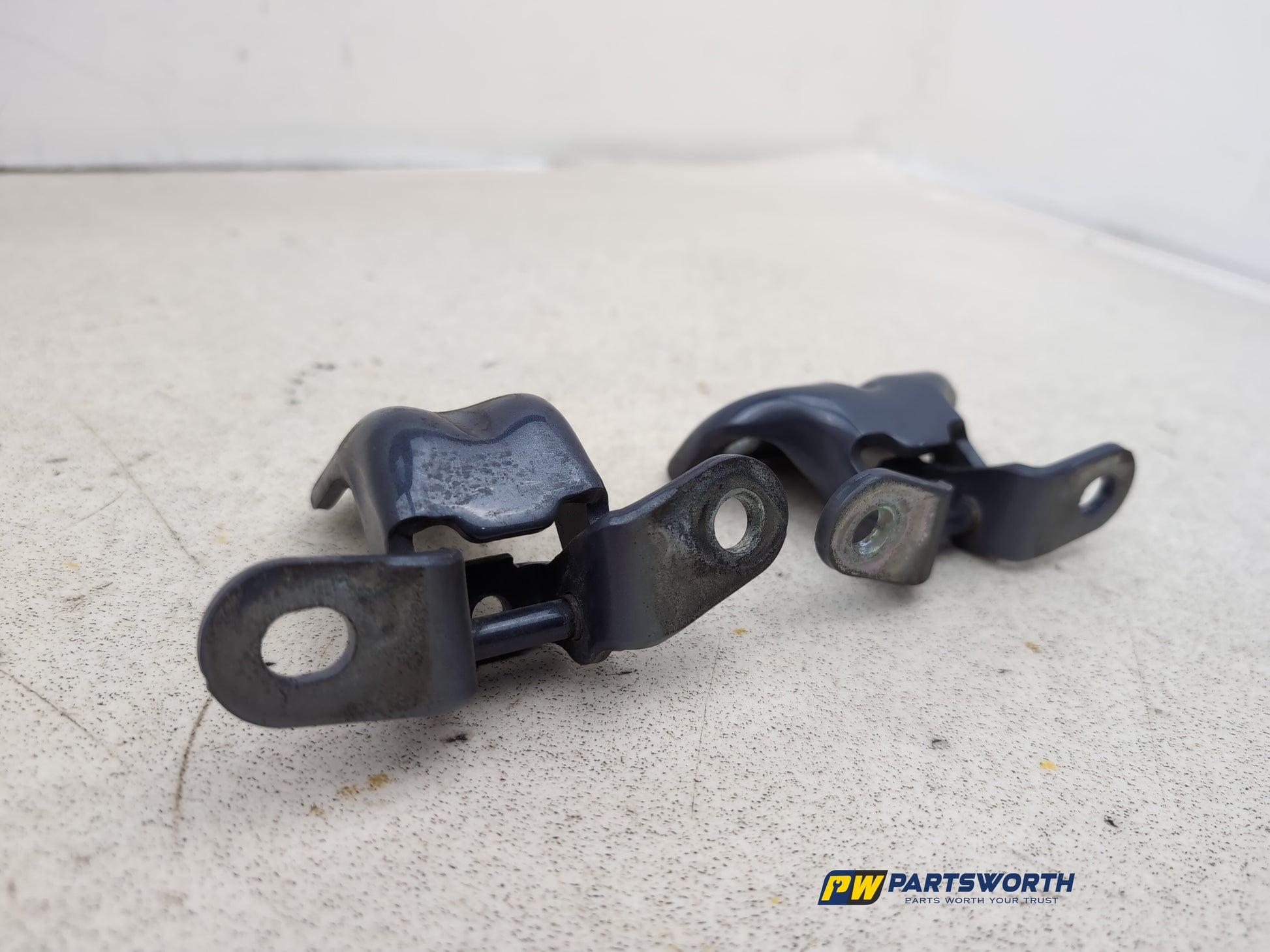 RH Front Door Hinge Pair  4