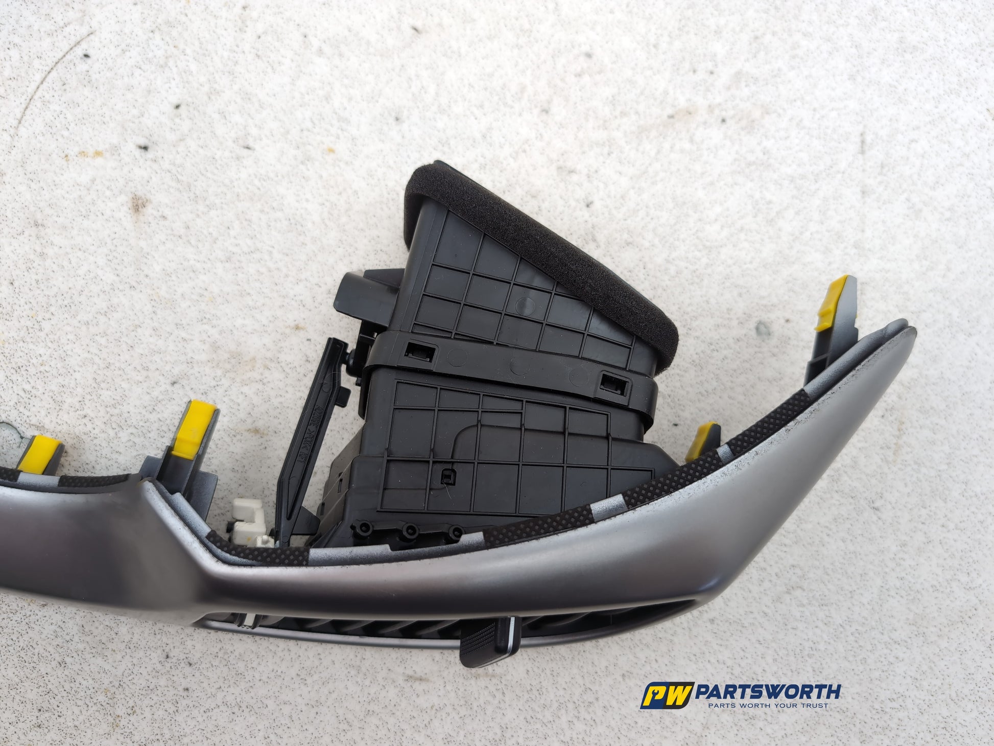 Dashboard Trim With Air Vent  4