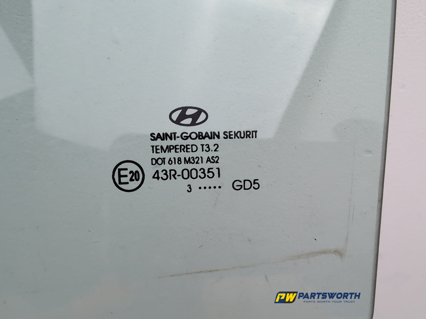 Door Glass Rear LH 4