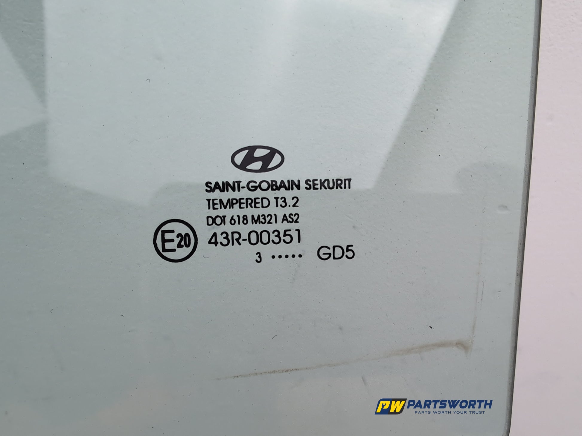 Door Glass Rear LH 4