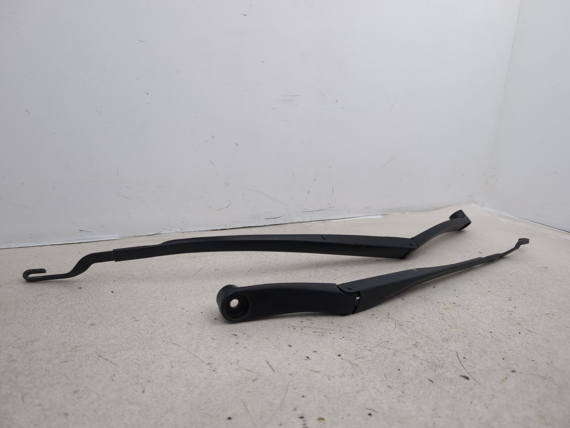 Wiper Front Arm 4