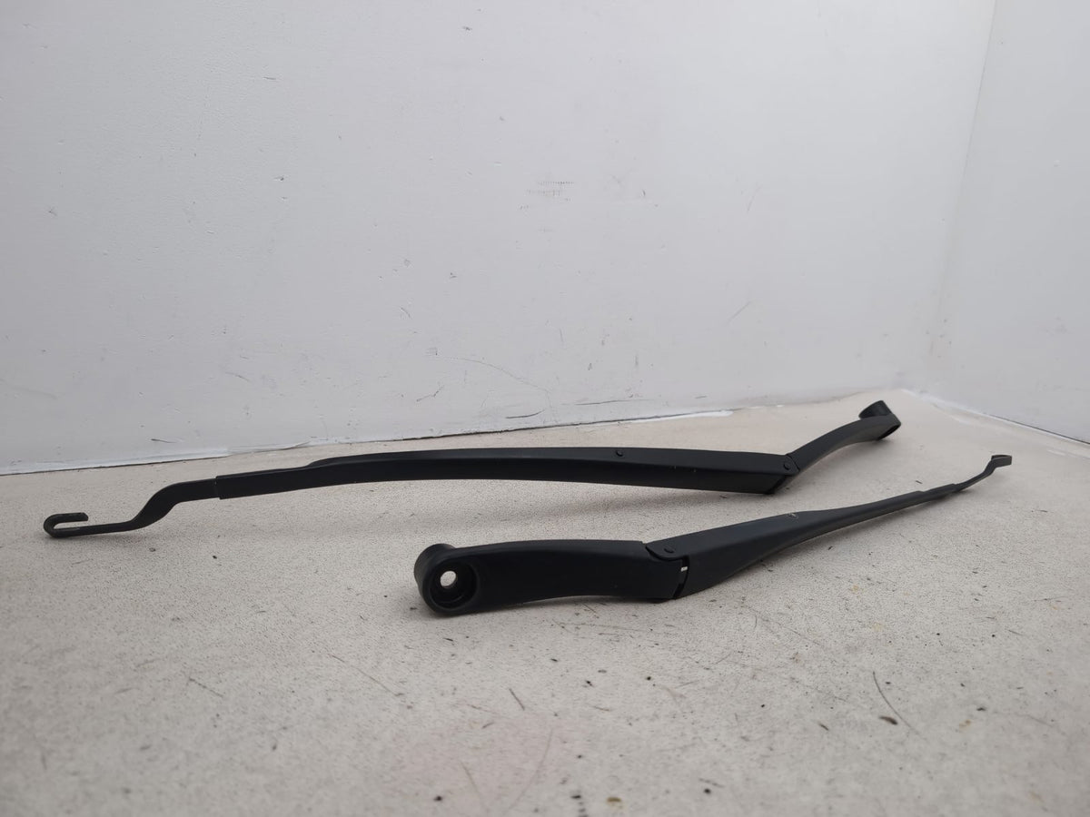 Wiper Front Arm 4