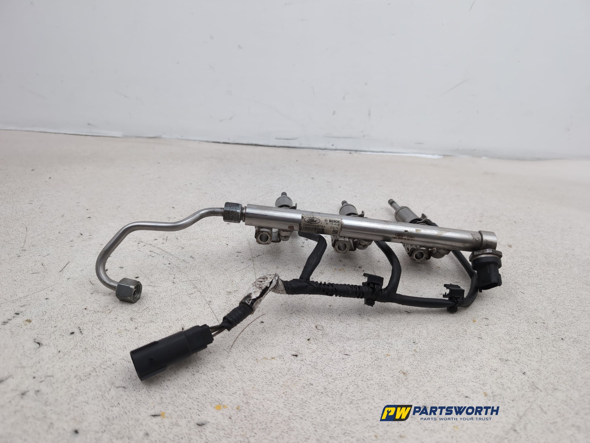 Fuel Rail 4