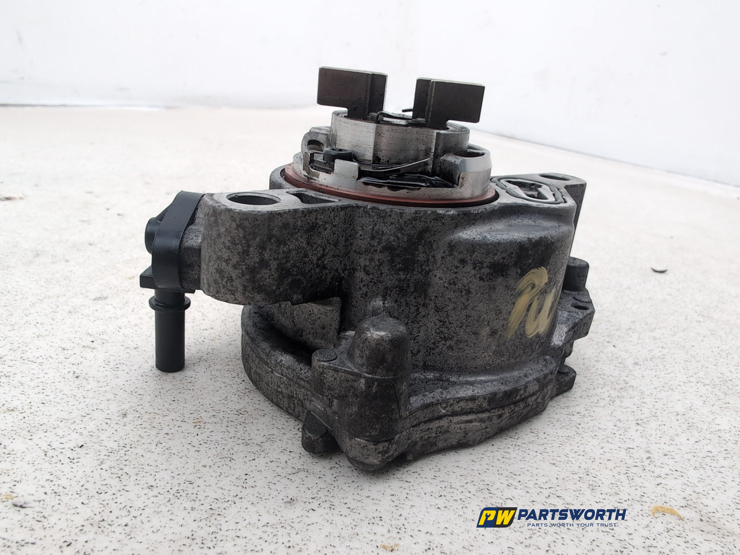 Vacuum Pump  4