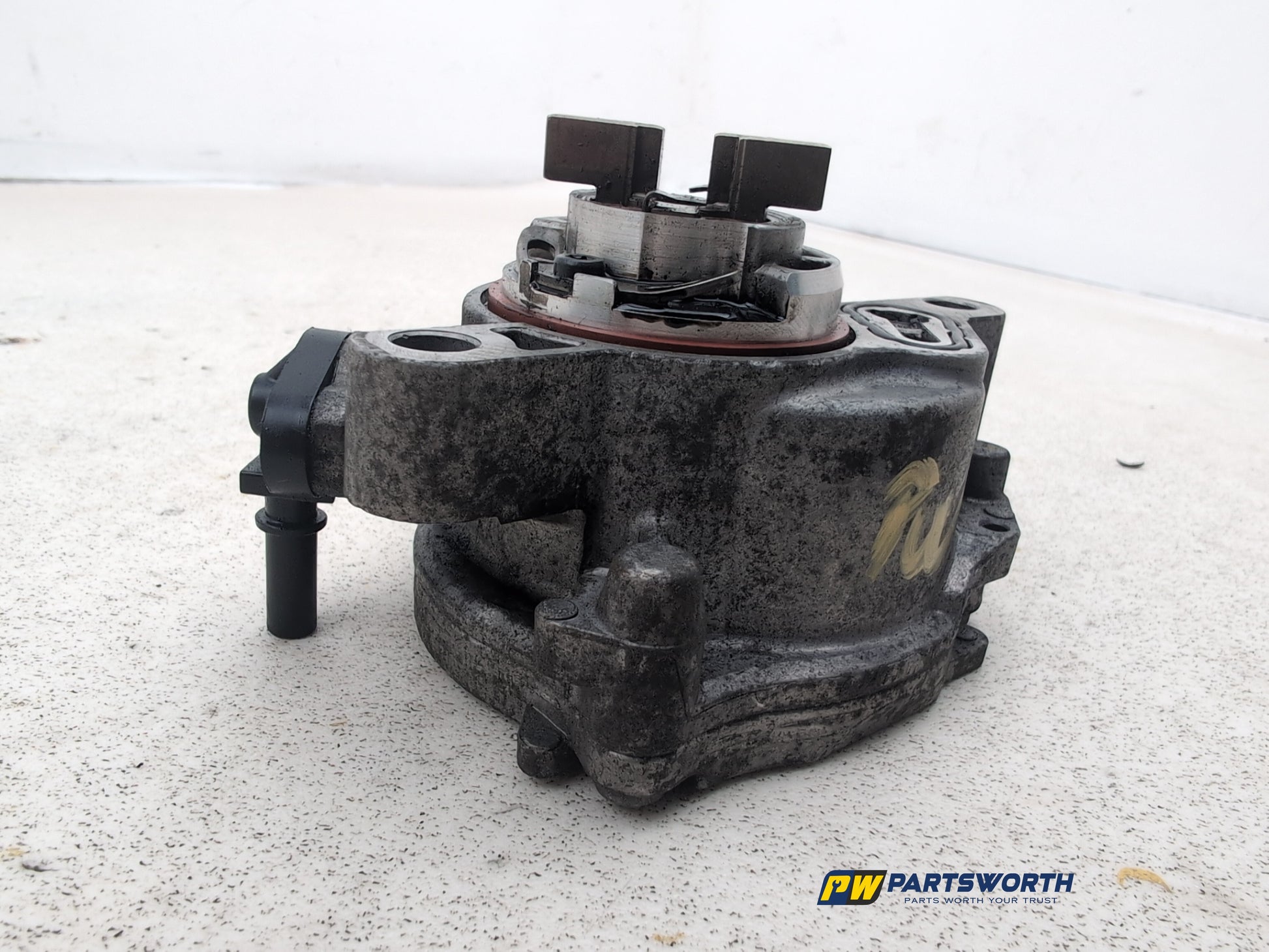 Vacuum Pump  4