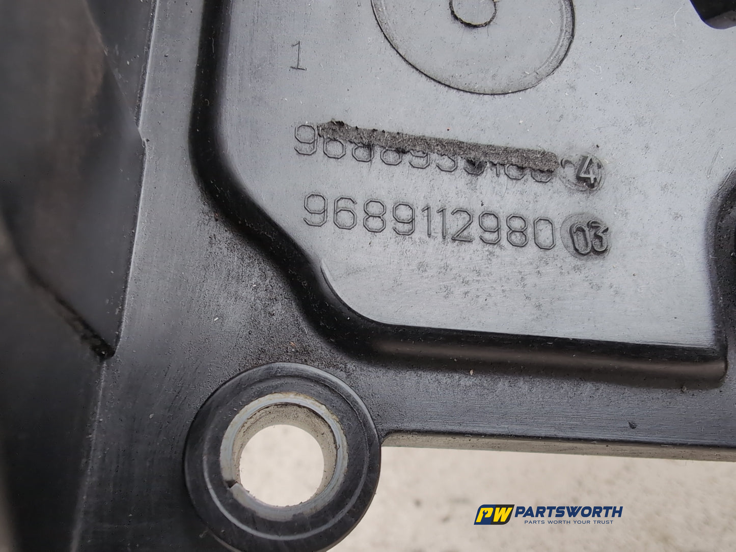 Engine Cover 4